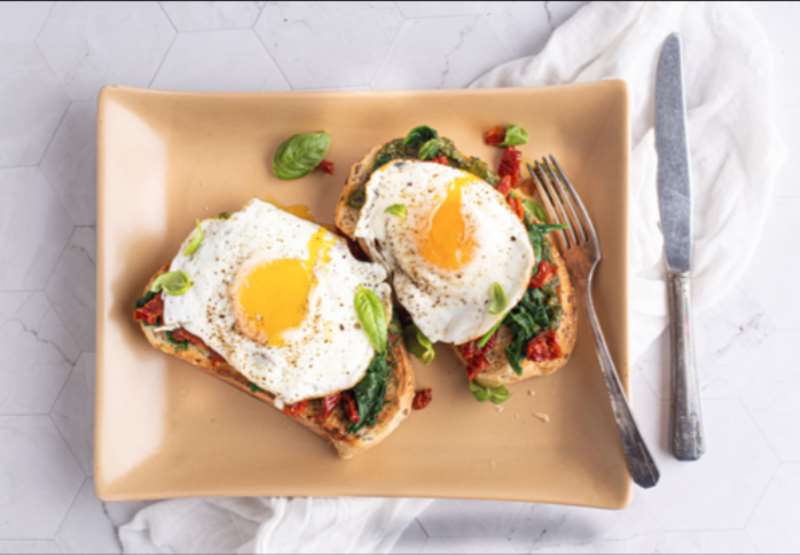 Fried Egg Spinach Pesto Toast
