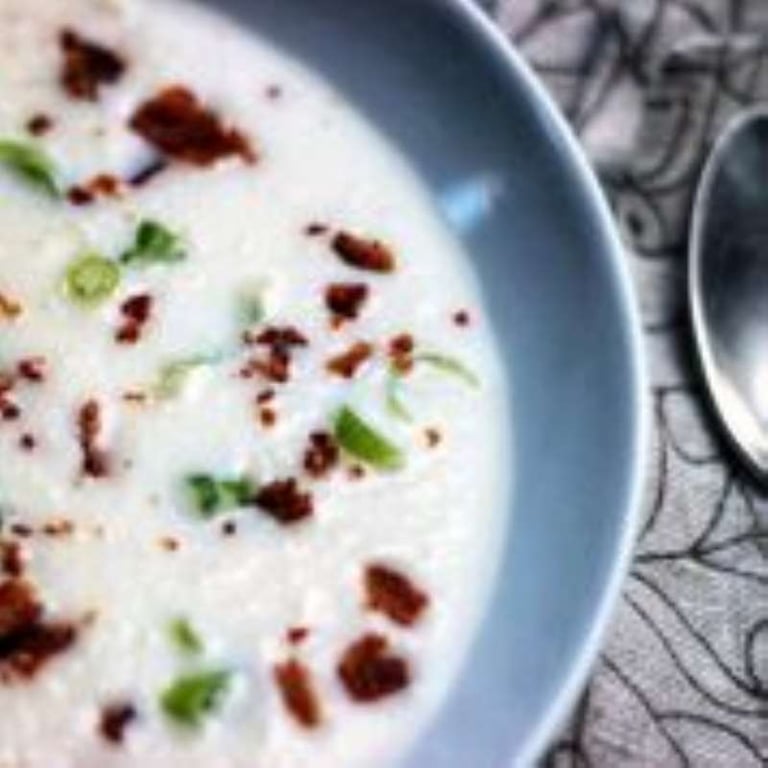 Creamy Cauliflower Soup with Bacon