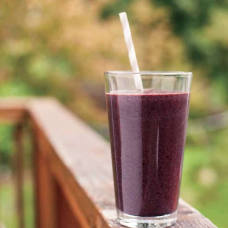 Banana Blueberry Green Smoothie+