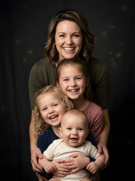 Mãe junto com as suas filhas 3