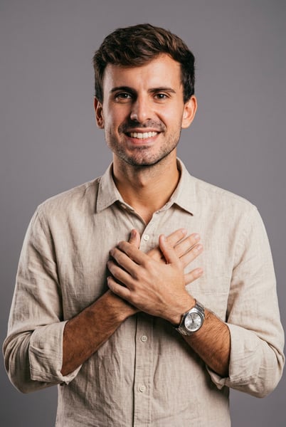 Prompt Editável para Político Eleição Deputado em estúdio fotográfico ensaio político