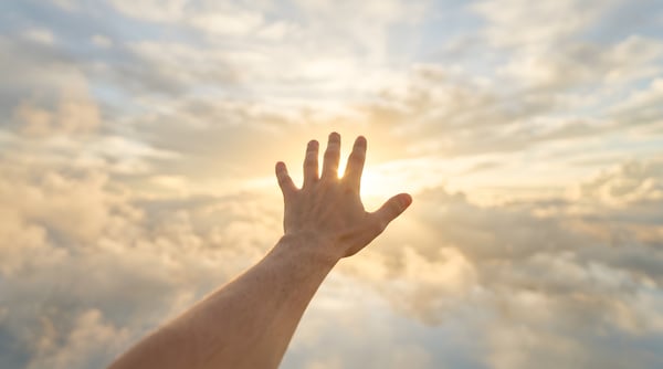 MAOS ETÉREAS CÉU ESPIRITUALIDADE ESPERANÇA 01 2