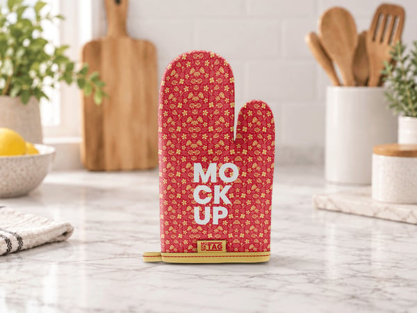 LUVAS DE FORNO MOCKUP NA COZINHA VISTA FRONTAL