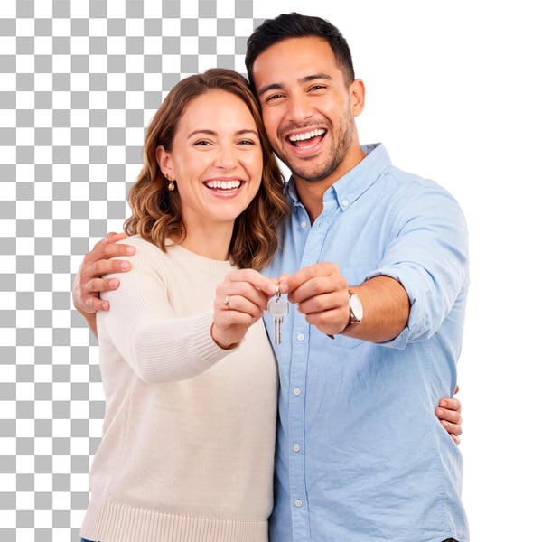 CASAL SEGURANDO CHAVE NA MÃO FELIZES PSD EDITÁVEL