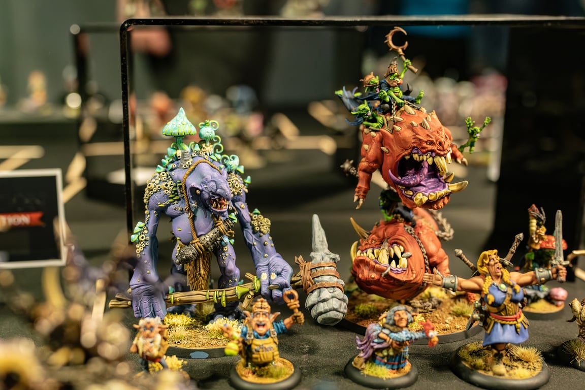 Featured miniature