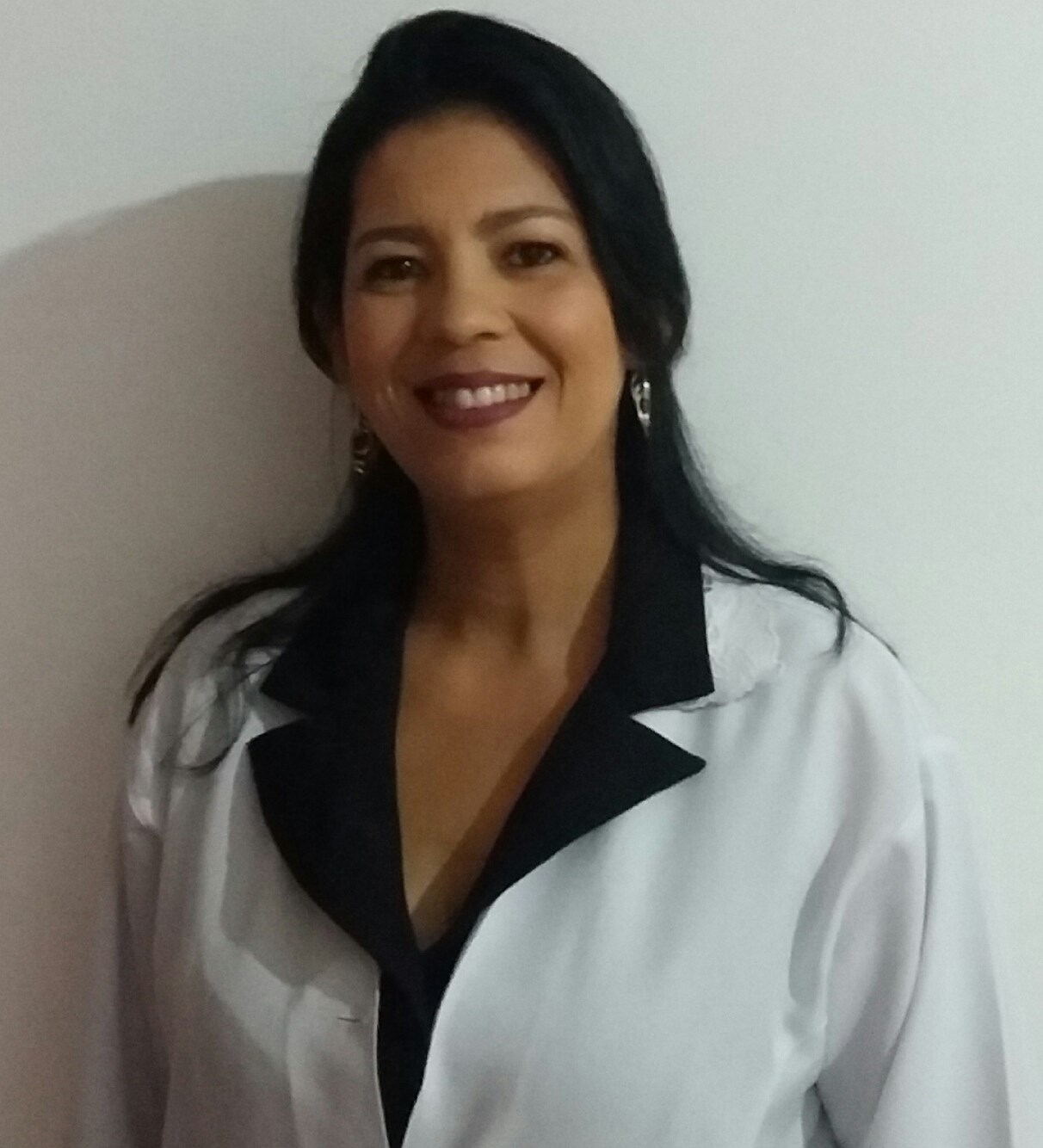 Imagem de perfil do usuário Shenia Paula da Silva