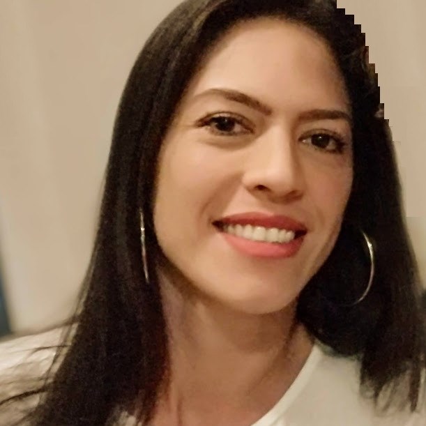 Imagem de perfil do usuário Pamela Claudia Rossi Vaz