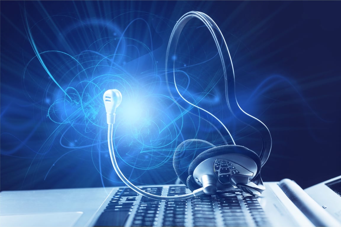 ערכת ראש שמקרינה אור של מידע