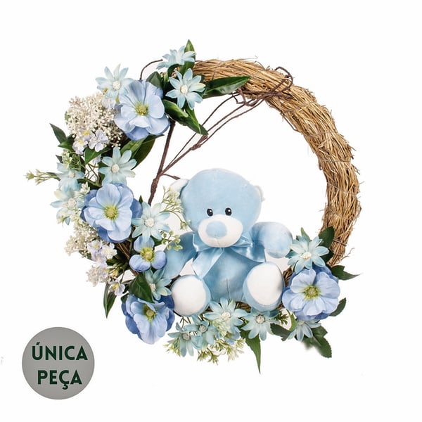 GUIRLANDA URSO AZUL 36 CM COM FLORES DE CAMPO