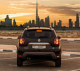 RENAULT DUSTER BLACK