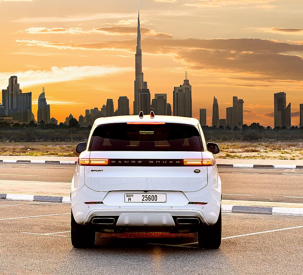 Land Rover Range Rover Sports Dynamic (2023) in Dubai 