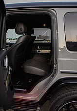 MERCEDES- BENZ G550