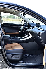 LEXUS NX 300