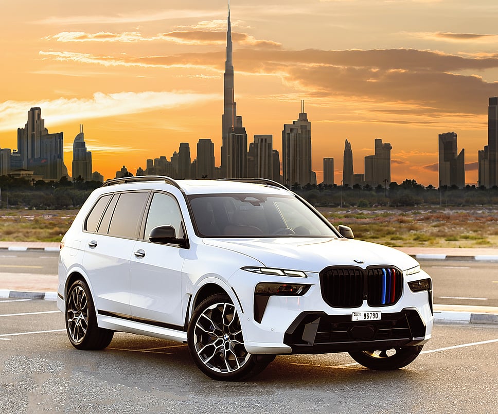 BMW X-7