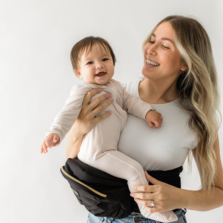 TushBaby Hip Seat Baby Carrier