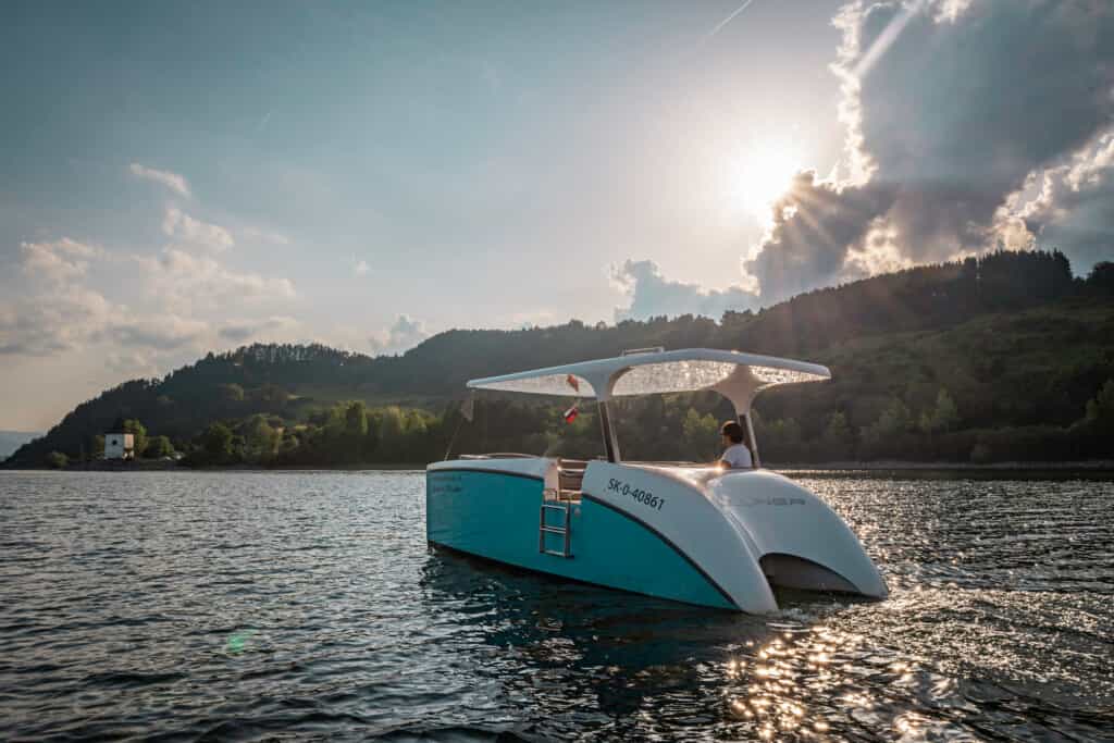 Electric catamarans and the environment