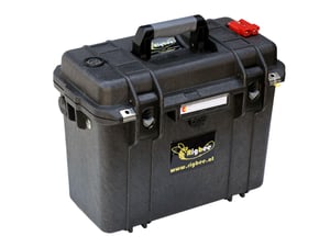 Rigbee Akkukoffer 12 V 200 Ah inkl. 20 A Ladegerät
