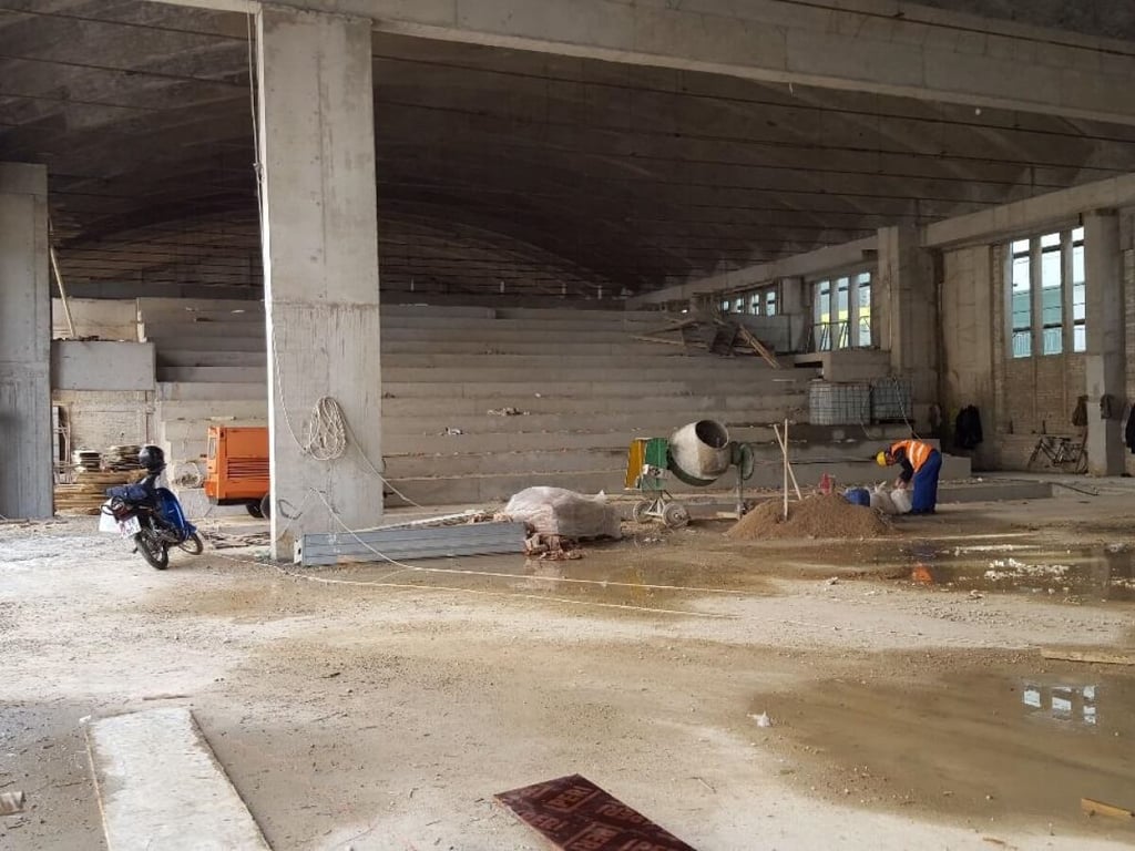 Punimet gjatë ndërtimit të sallës kryesore të Qendrës Artistike Turbina