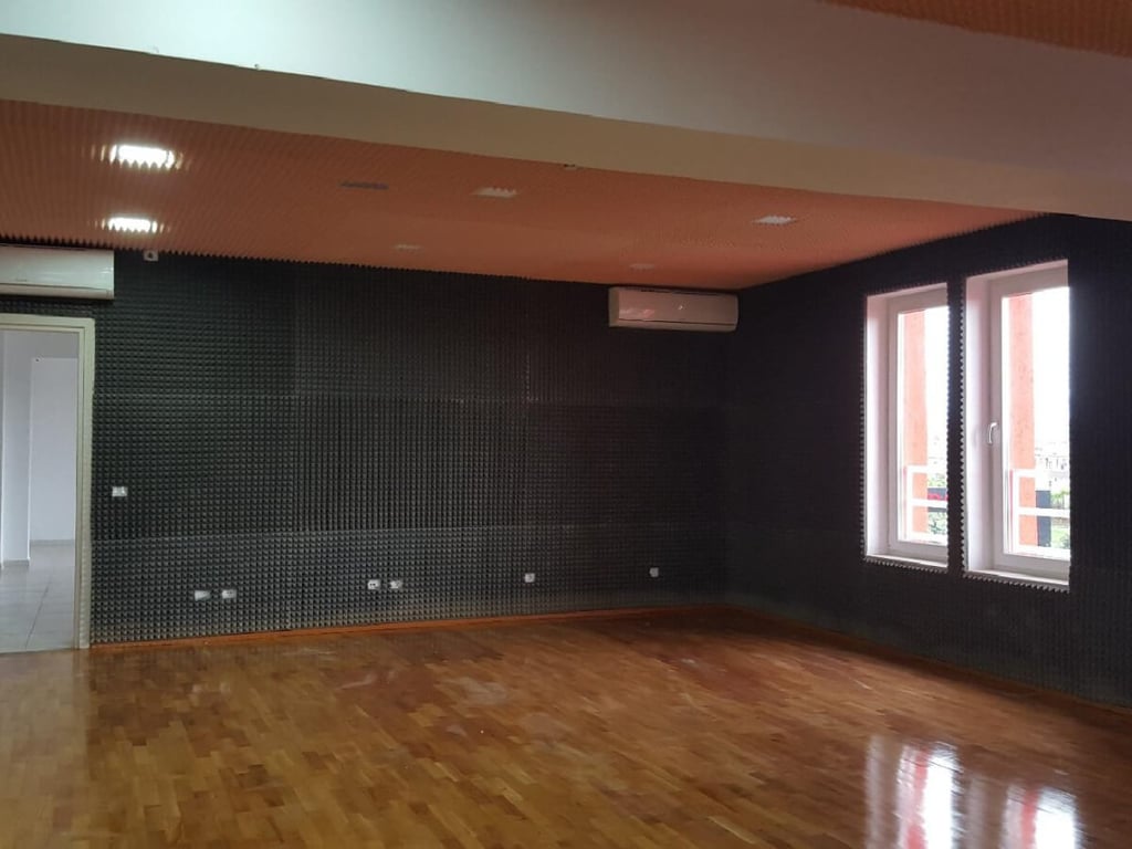 Salla e kërcimit dhe muzikës me izolim akustik në Qendrën Kombëtare të Kulturës për Fëmijë