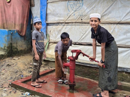 Si Deeq Biyo Nadiif ah Qaxootiga Rohingya 💧