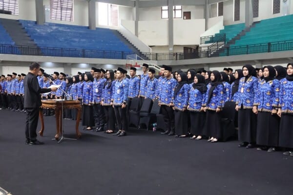 571 PNS Bojonegoro Resmi Dilantik, Bupati Tekankan Profesionalitas dan Hilangkan Stigma Negatif