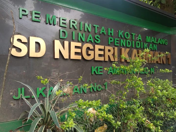 Plusieurs élèves de SDN Kauman 1 Malang tombent malades après avoir mangé le repas MBG