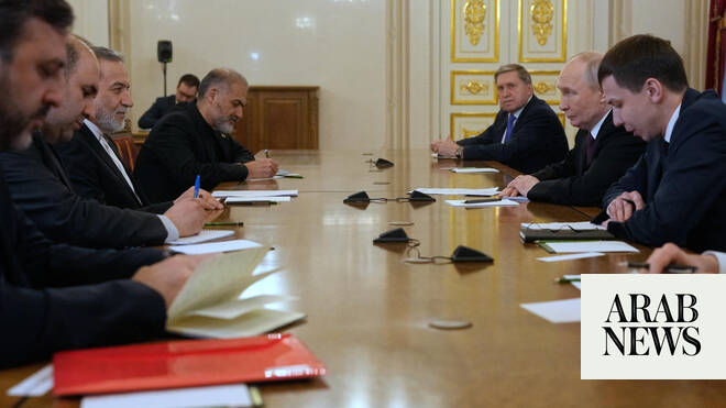 Putin Praises Iranian Resistance, Vows Continued Support