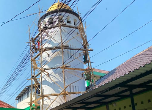 Menara Khuru Tamim Masjid Ponpes Tambakberas Jombang Dipermanis, Jadi Ikon Muktamar Ka-35 NU