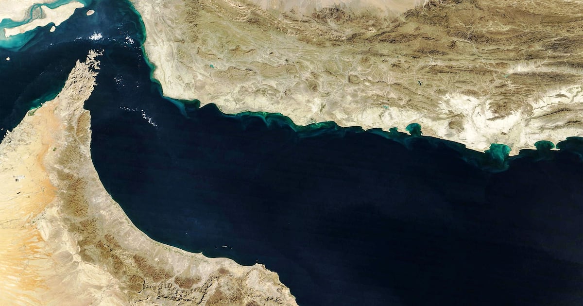 Starmer dan Macron Tantang Trump Atas Blokade AS Terhadap Selat Hormuz | The National