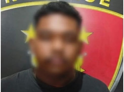 Lamongan Politsiya Bo'limi Bobatda Noyob O'qituvchiga Nisbatan qo'lga olib ketish bo'yicha huquqbuzarni qo'lga oldi