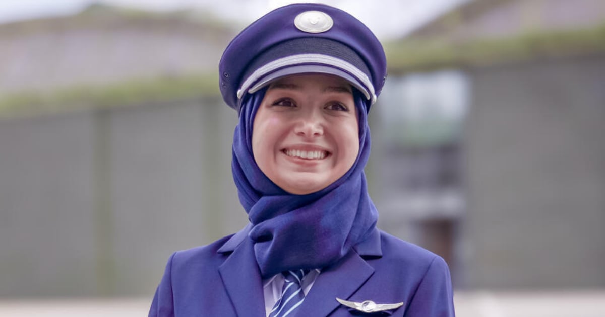 Syria offers pilot role to exiled pilot in symbolic gesture