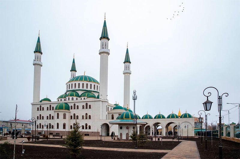 کراچائے چرکیسیا کے مسلمان اور آرتھوڈوکس نے سیلاب سے متاثرہ داغستان کی مدد کی