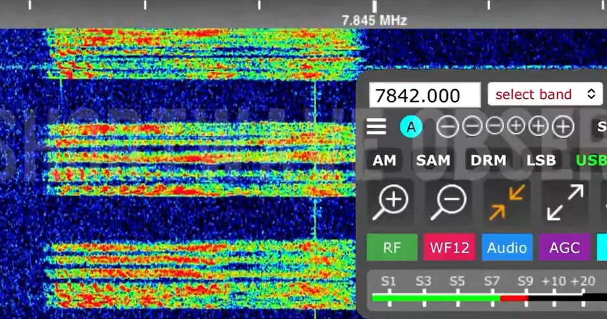 Sinyal radio berandi gaya Perang Dingin terdeteksi dalam bahasa Farsi setelah serangan AS-Israel ke Iran
