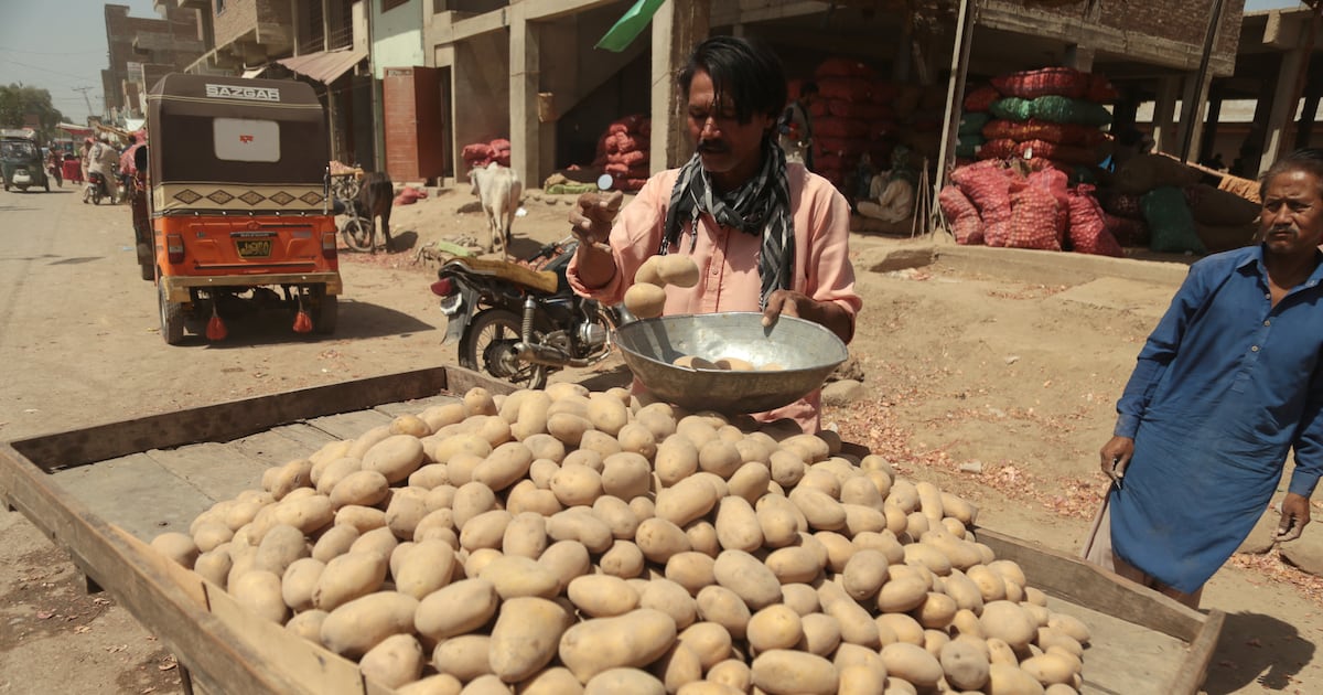 Hormuz bo'g'ozi yopilishi sababli global oziq-ovqat inqirozi yomonlashmoqda