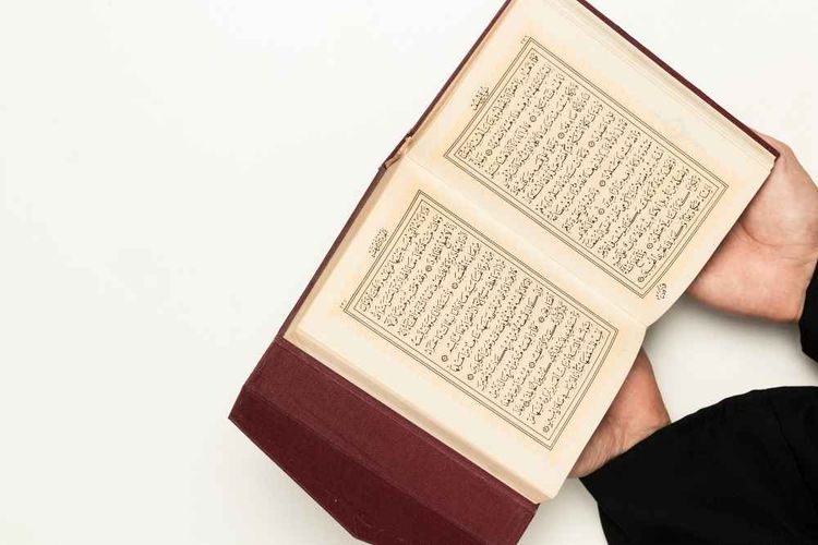 معنای الف لام میم و مفهوم حروف مقطعه در قرآن