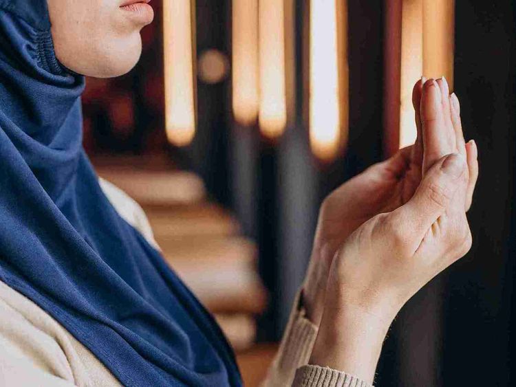 6 دوای دای بمێنێ بە خوایی یەکجاری و فه‌وتێتی بۆ خودا، هاوڕێك له‌ نوسینه‌ لاتینییه‌كان و واتاكان