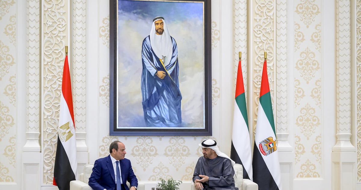 Egypt's President El Sisi visits UAE, shows solidarity against Iranian attacks