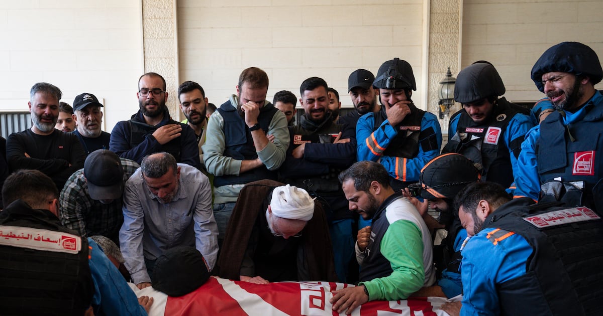 Статья об израильских атаках в Ливане