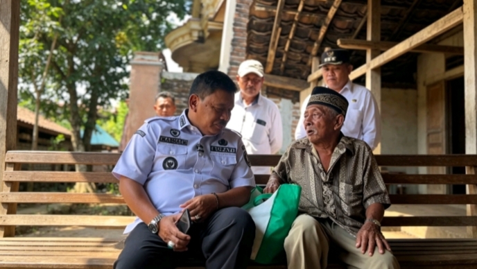 Bupati Nganjuk Jalin Kerjasama dengan Baznas Renovasi Rumah Tak Layak Huni di Berbek