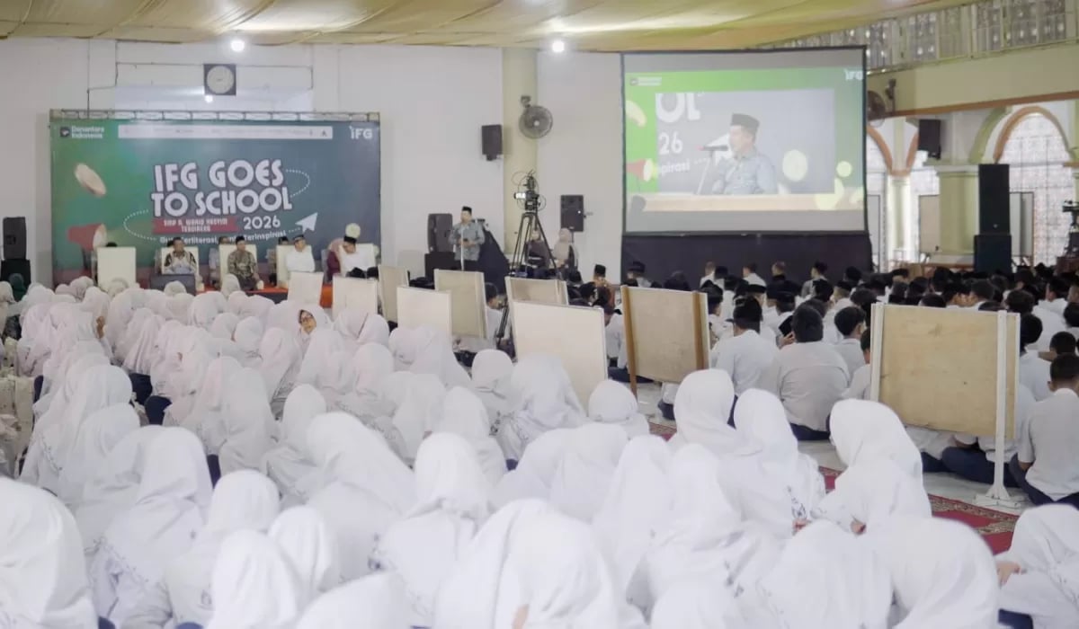 IFG Goes to School 2026 Wuxuu Socdaal Ku Tagay Ponpes Tebuireng Jombang, Wuxuu Soo Bandhigay Mawduuca Macallin Wax Akhrista ah, Ardayda Dhiirrigelisay