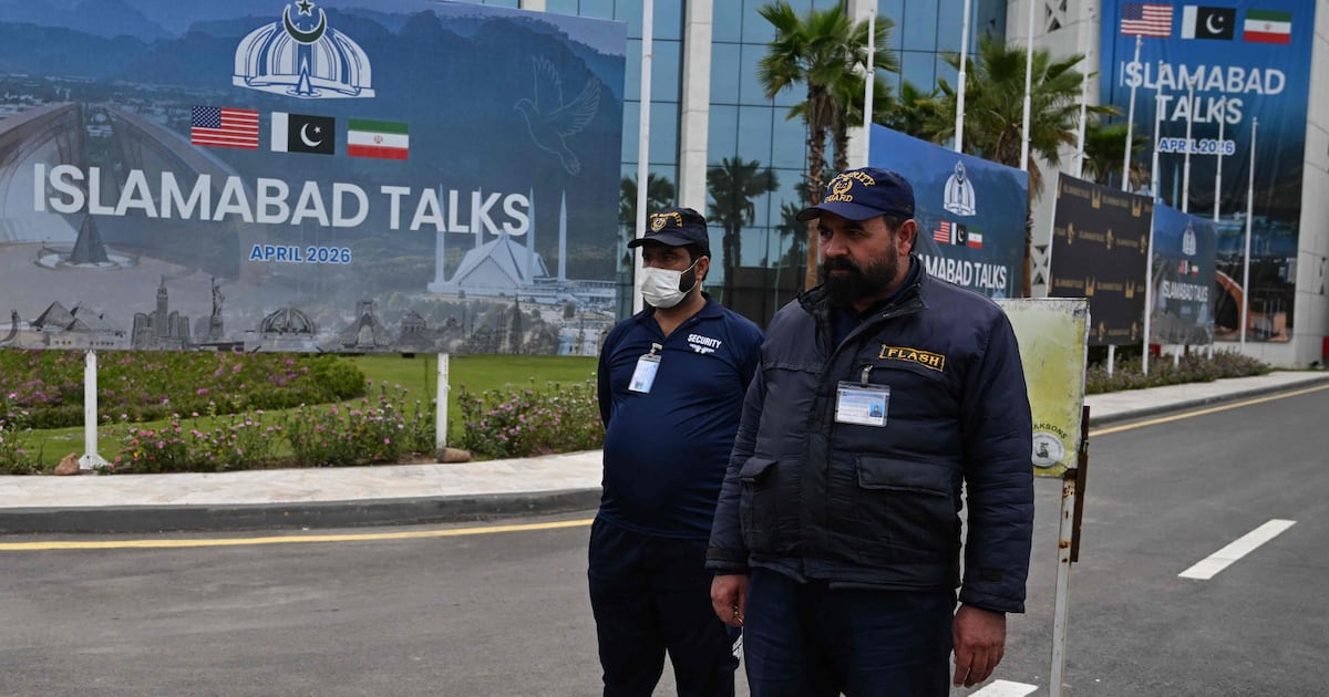 Pembicaraan AS-Iran di Islamabad: Gencatan Senjata Rapuh di Pertaruhkan