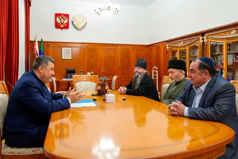 New Head of Dagestan Starts with Dialogue with Religious Leaders