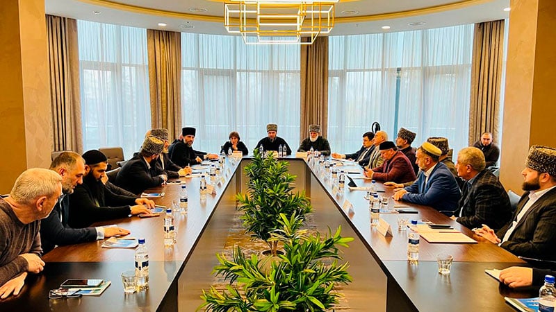 Topik Hangat: Berbagi Pengalaman dalam Memperkuat Hubungan Antar-Etnis di Kaukasus