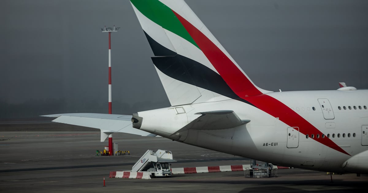 Bandara Dubai & Abu Dhabi Mulai Beroperasi Terbatas