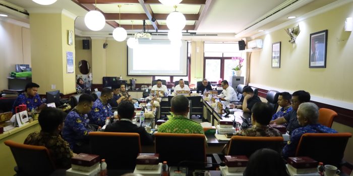 Komisi A DPRD Surabaya yordamida cherkov va fuqarolar yer masalasini muhokama qilishdi