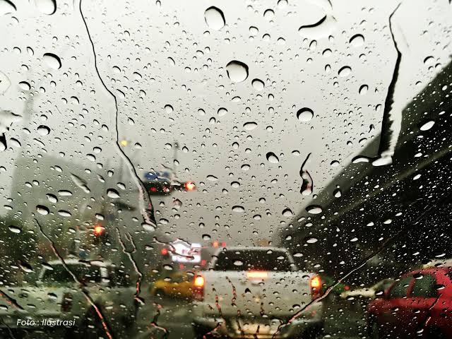 East Java Weather Mostly Sunny, BMKG Juanda Says Light Rain Still Possible