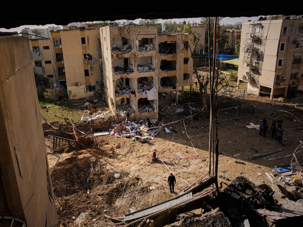 Ракетный удар Ирана поднимает вопросы о стратегии обороны Израиля