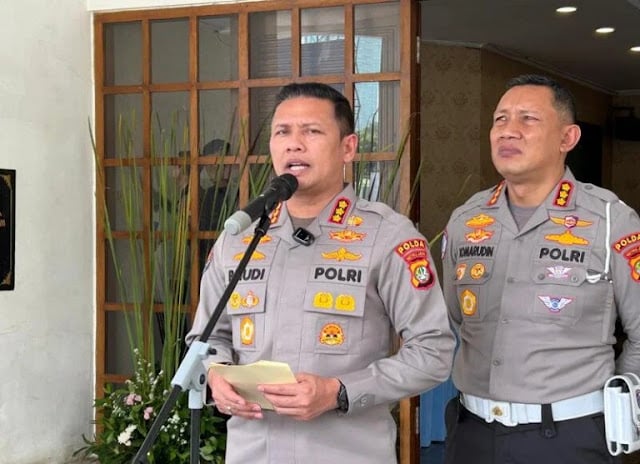 Vokalis Band Inisial C Dilaporkeun ka Pulisi lantaran Dugaan Ngahina Agama