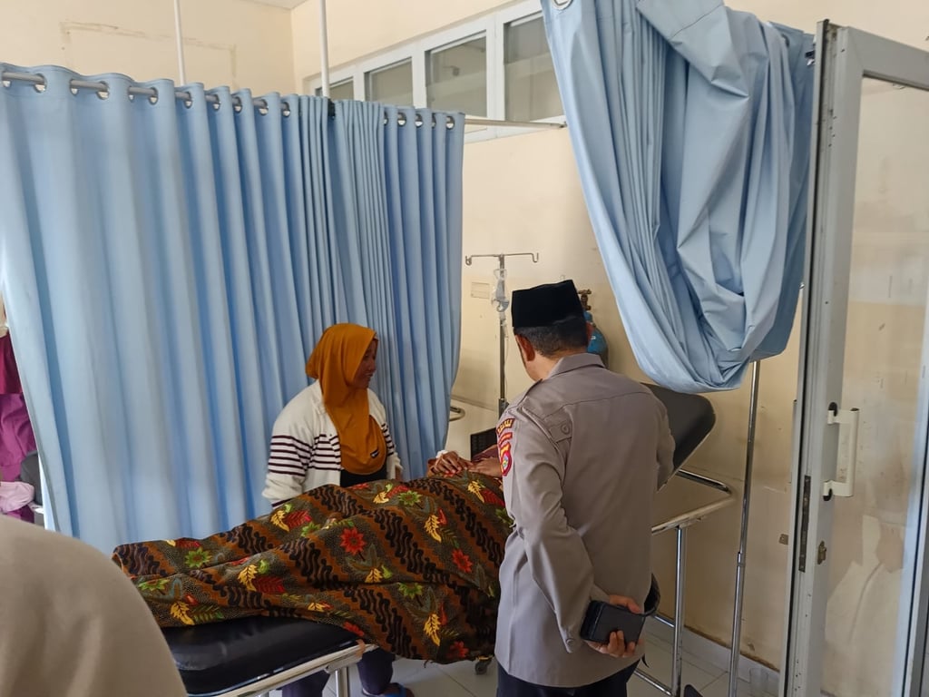 Шығыс Ломбоктағы MBG бағдарламасы бойынша тамақтан уланған ондаған оқушылардың жағдайы полицияның қадағалауында