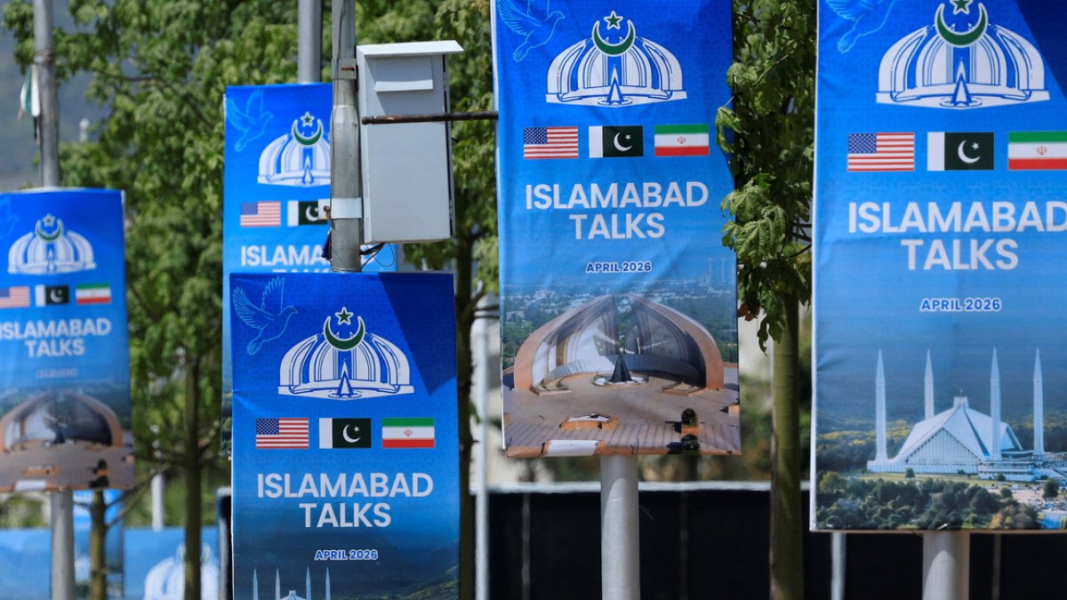 Yaqin Eron-AQSh munosabatlari haqida o‘qidim – Eron Pokistonda bo‘lib o‘tadigan AQSh bilan muzokaralardan chiqayotganini aytmoqda, bunga sabab esa AQShning o‘t ochmaslik kelishuvini buzganligi deb baholaydi.